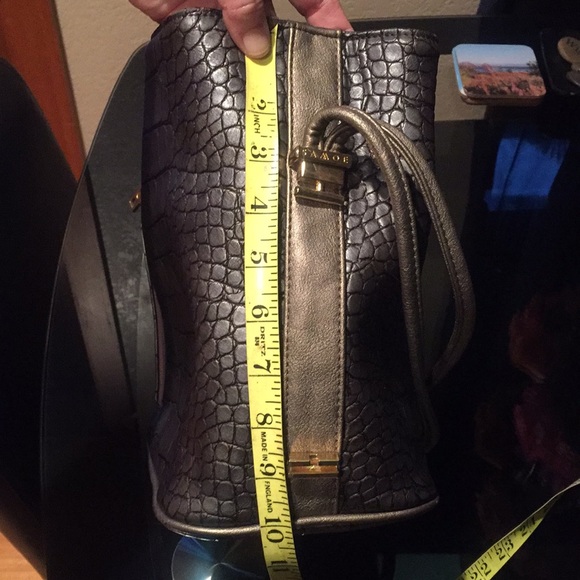 Samoe bucket style shoulder bag/purse medium size - Picture 10 of 14